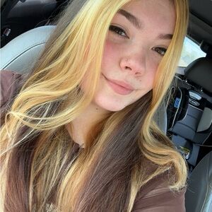 Meet your Posher, Lily